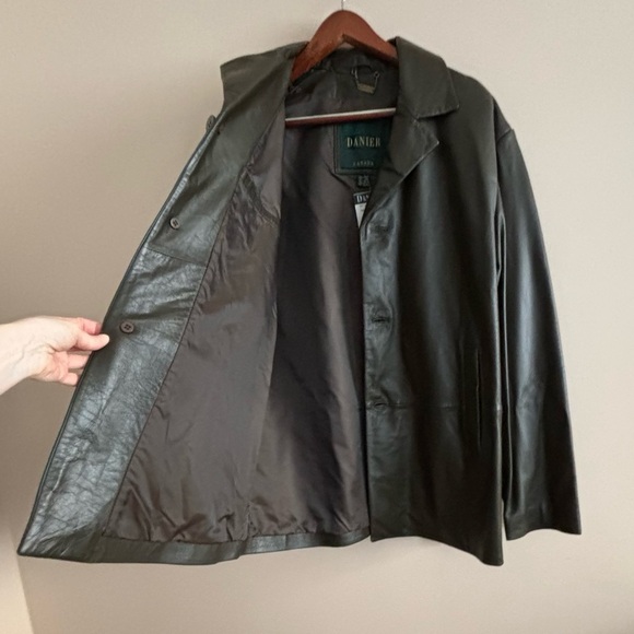 NWT Danier Sz L Army Green Leather Jacket - Picture 4 of 13